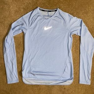 Nike long sleeve shirt size small